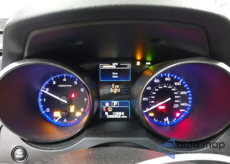 2018 Subaru Outback 2.5I Premium z USA, uszkodzony, nr VIN 4S4BSAFC1J3338612